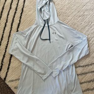 Women’s Under Armour long sleeved hoodie